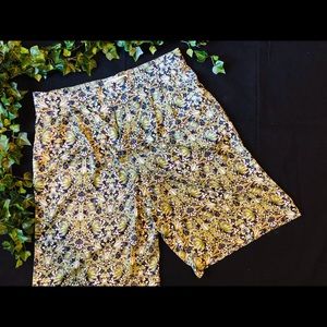 ✨LIKE NEW Zara Palazzo Floral Shorts✨